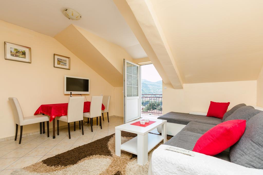 Apartments Feniks Kotor Eksteriør bilde