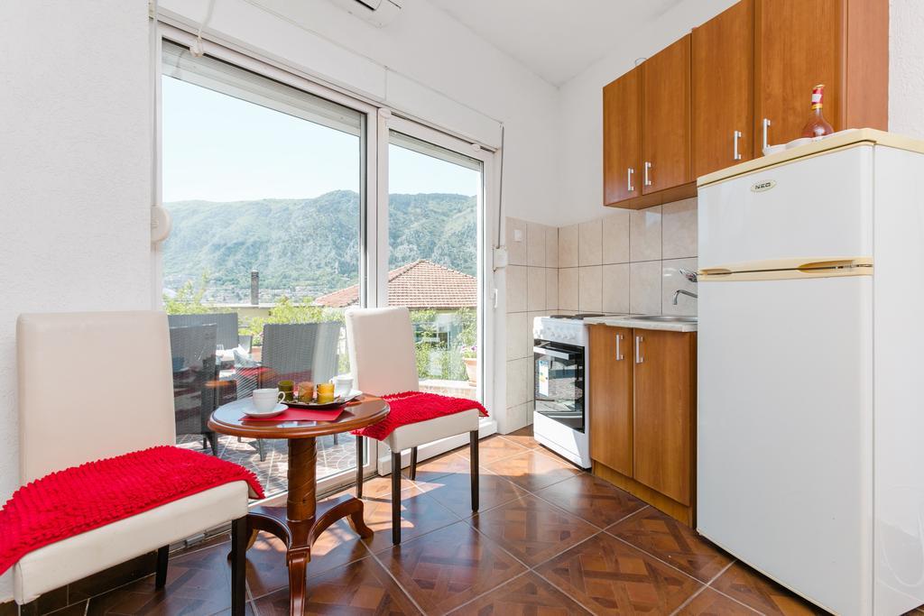 Apartments Feniks Kotor Eksteriør bilde